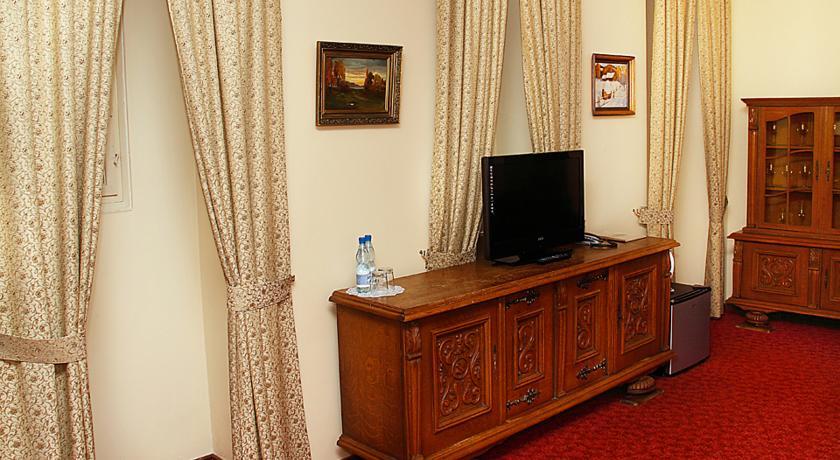 Przy Oslej Bramie Hotel Wałbrzych Kültér fotó