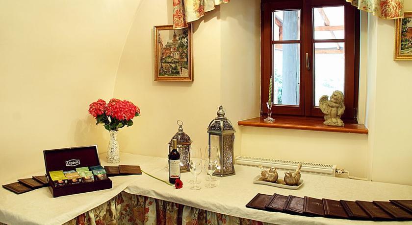 Przy Oslej Bramie Hotel Wałbrzych Kültér fotó